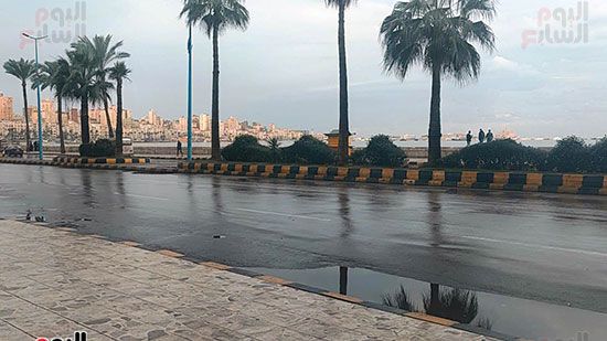 سقوط-أمطار-في-أول-أيام-السنة-بالإسكندرية-(3)