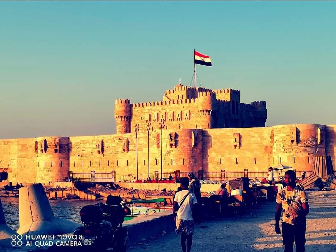 إحدى الصور (1) إحدى الصور (1)