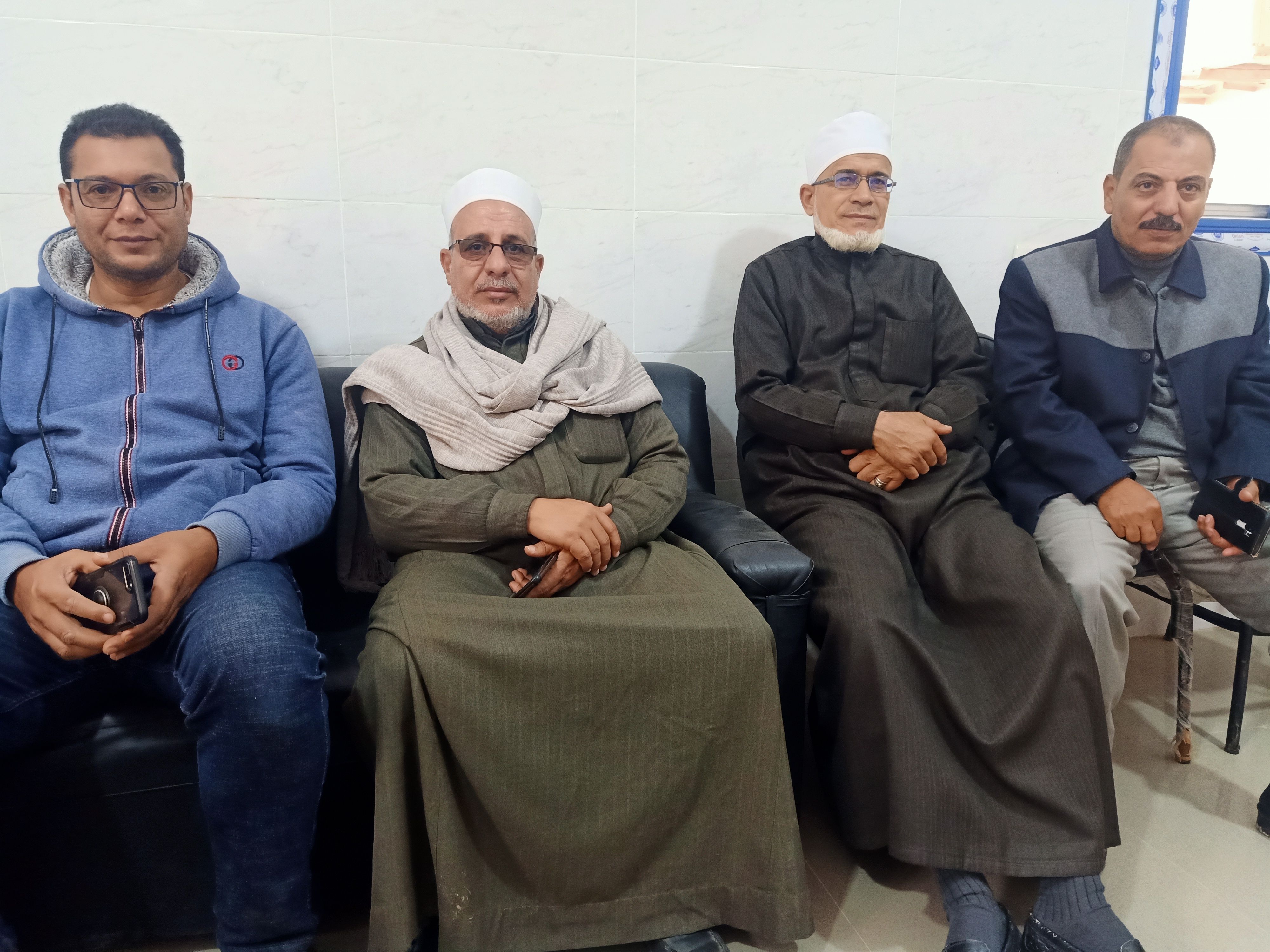 عدد من أهالى الخير عدد من أهالى الخير