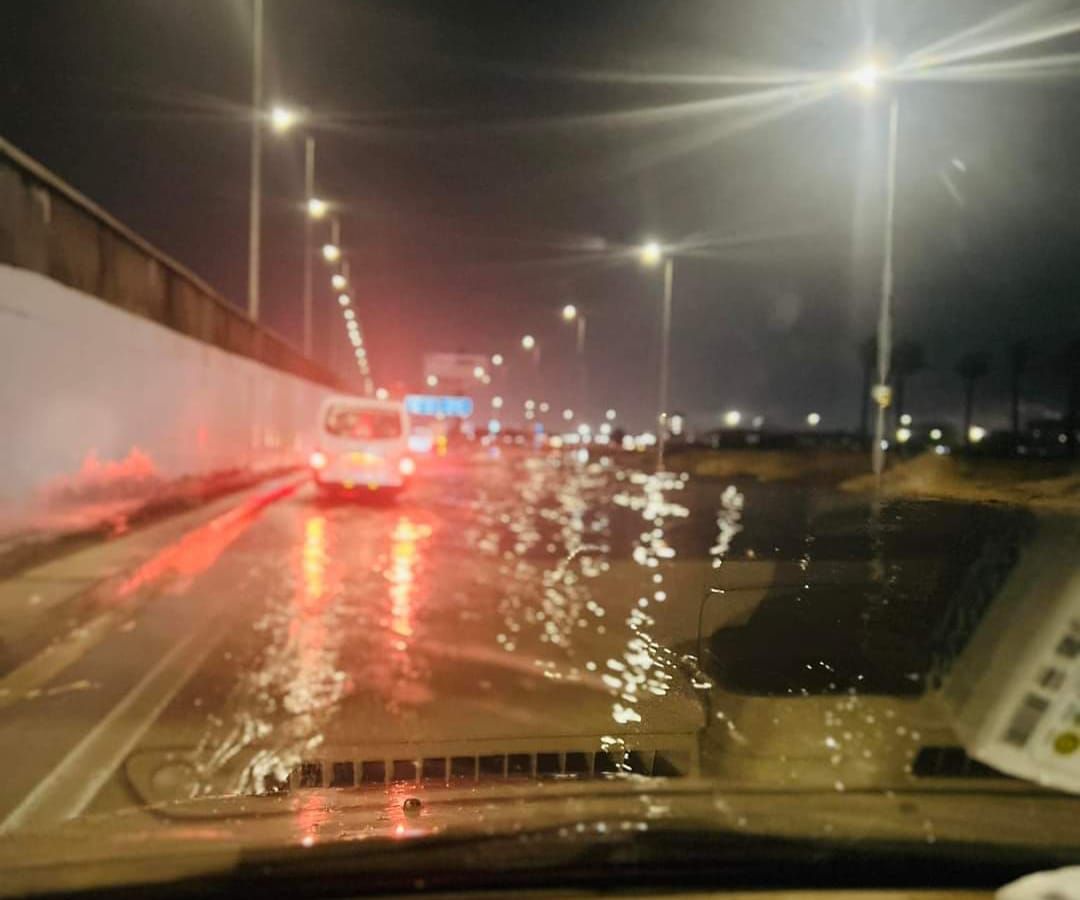 أمطار خفيفة إلى متوسطة تضرب الإسماعيلية (1) أمطار خفيفة إلى متوسطة تضرب الإسماعيلية (1)