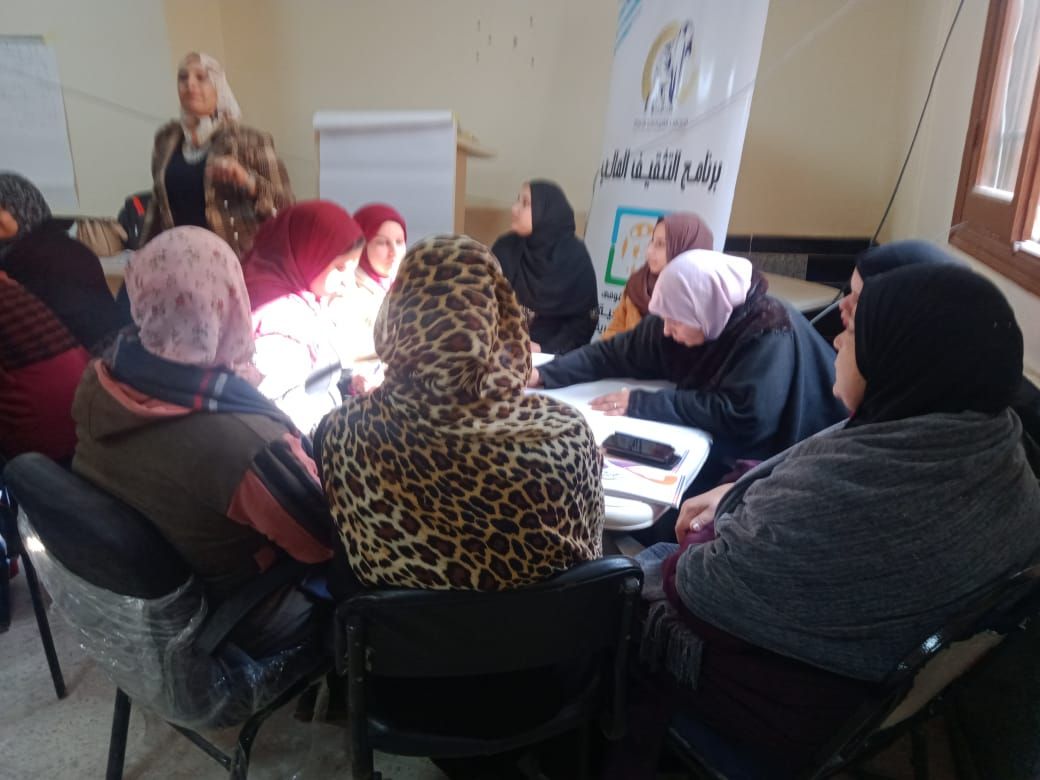 جانب من الدورة بقرى حياة كريمة جانب من الدورة بقرى حياة كريمة