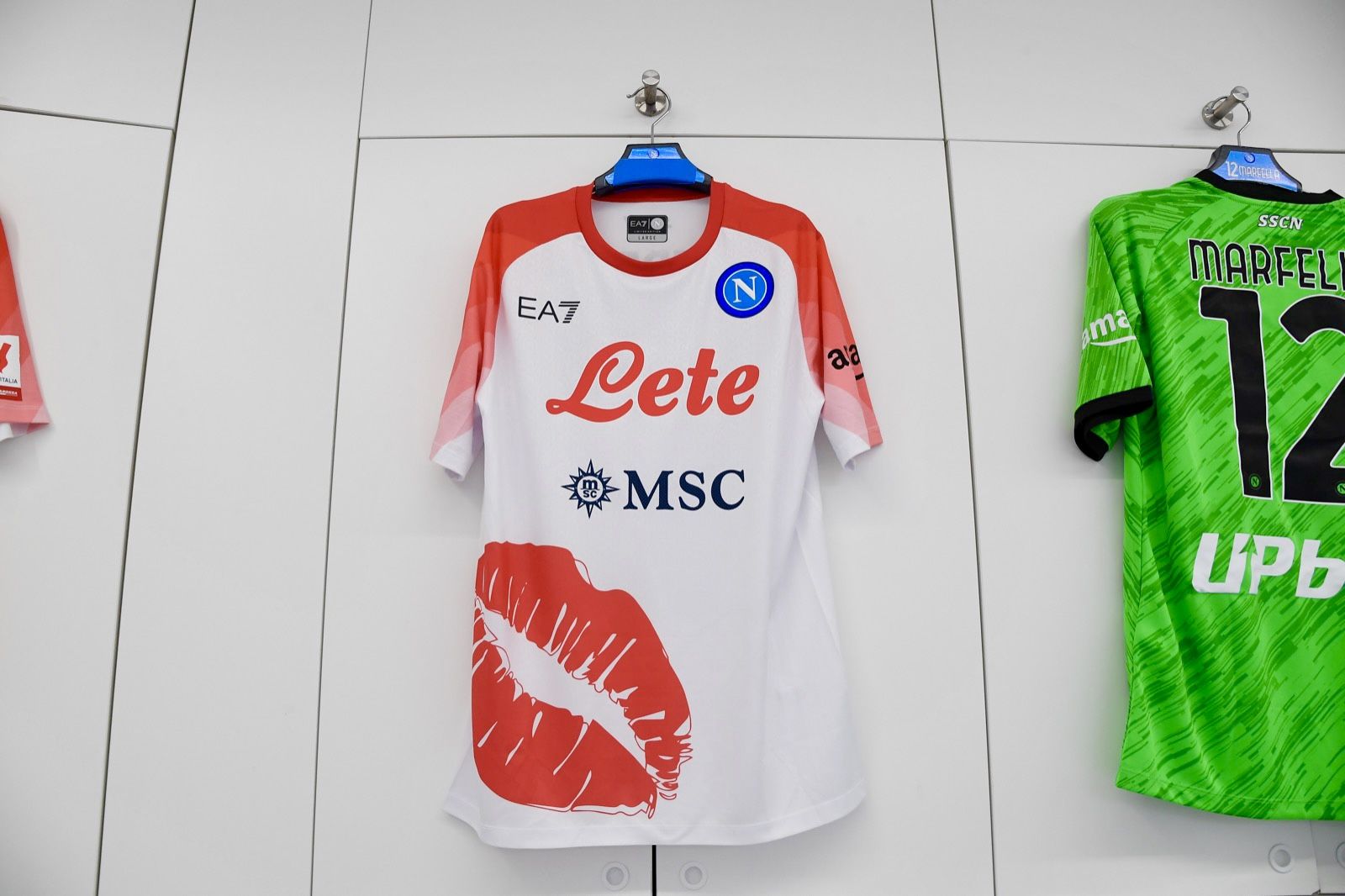 نابولي (2) نابولي (2)