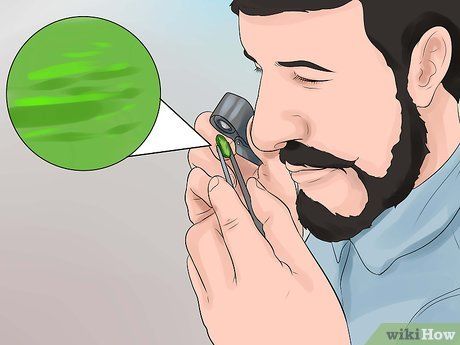 صورة عنوانها Know Emerald Value Step 1