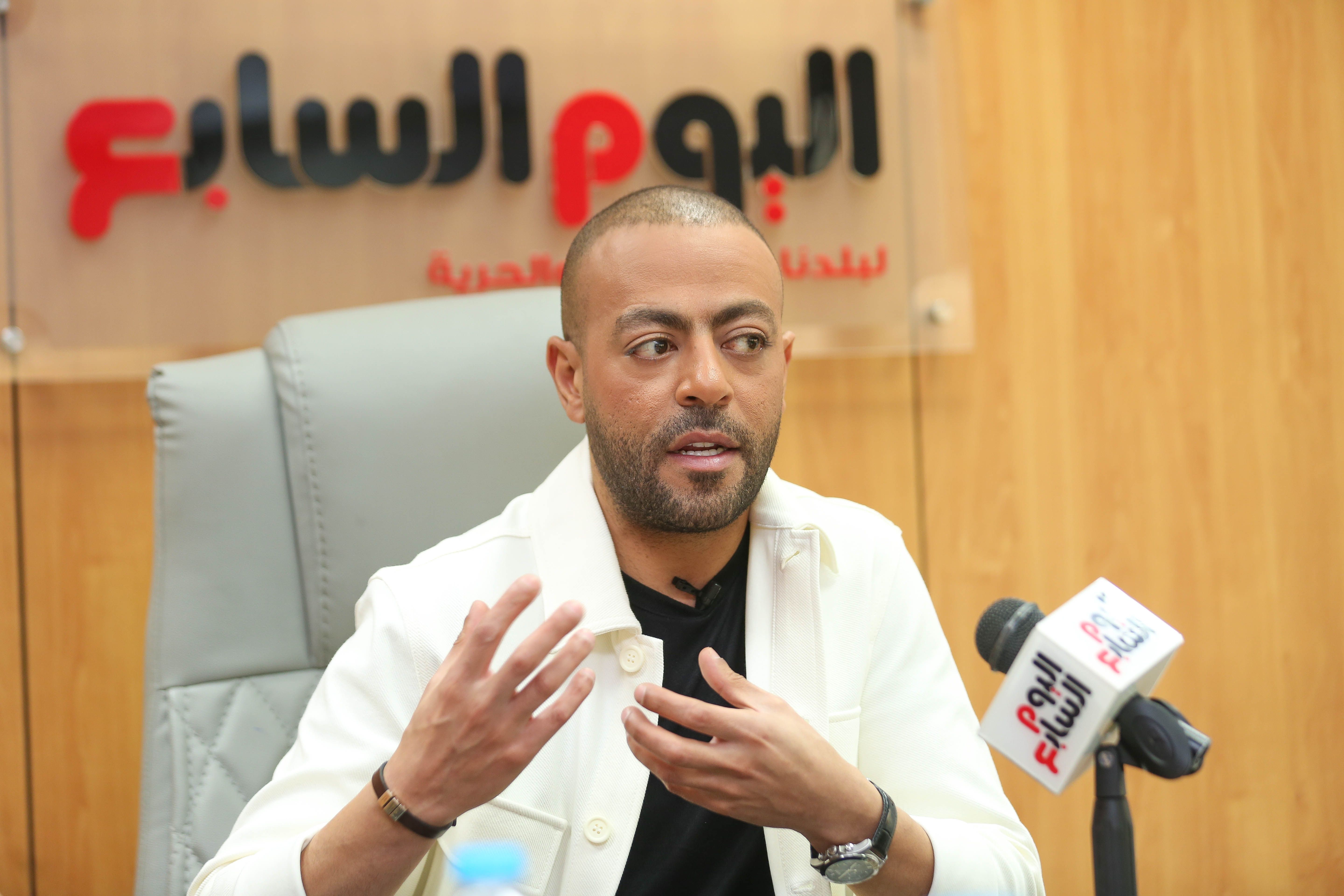 تامر عاشور (2) تامر عاشور (2)
