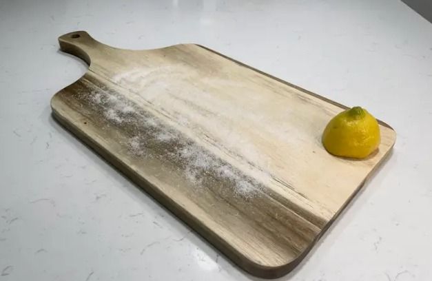 تنظيف لوح خشبى تنظيف لوح خشبى