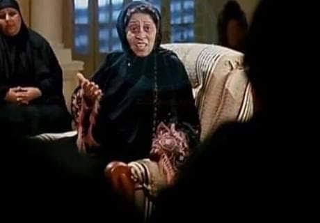 الفنانة لبني محمود الفنانة لبني محمود