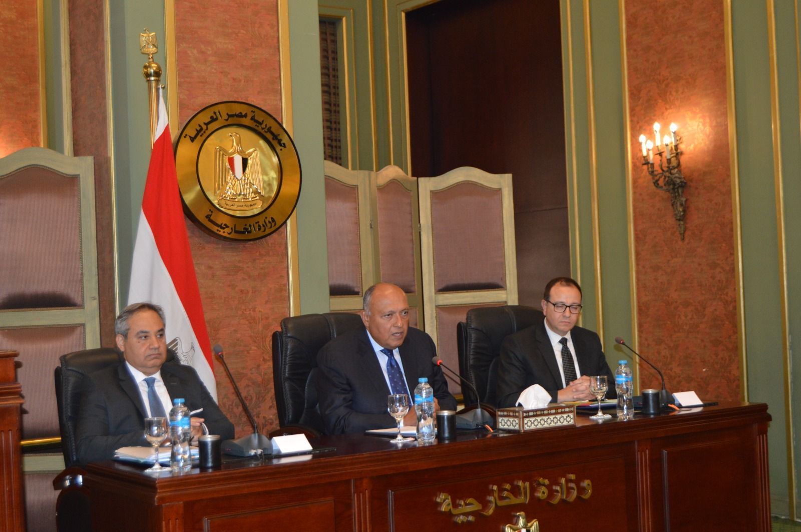 وزير الخارجية يشهد مراسم تخرج وأداء القسم الوظيفي لدفعة الدبلوماسيين الجدد وزير الخارجية يشهد مراسم تخرج وأداء القسم الوظيفي لدفعة الدبلوماسيين الجدد