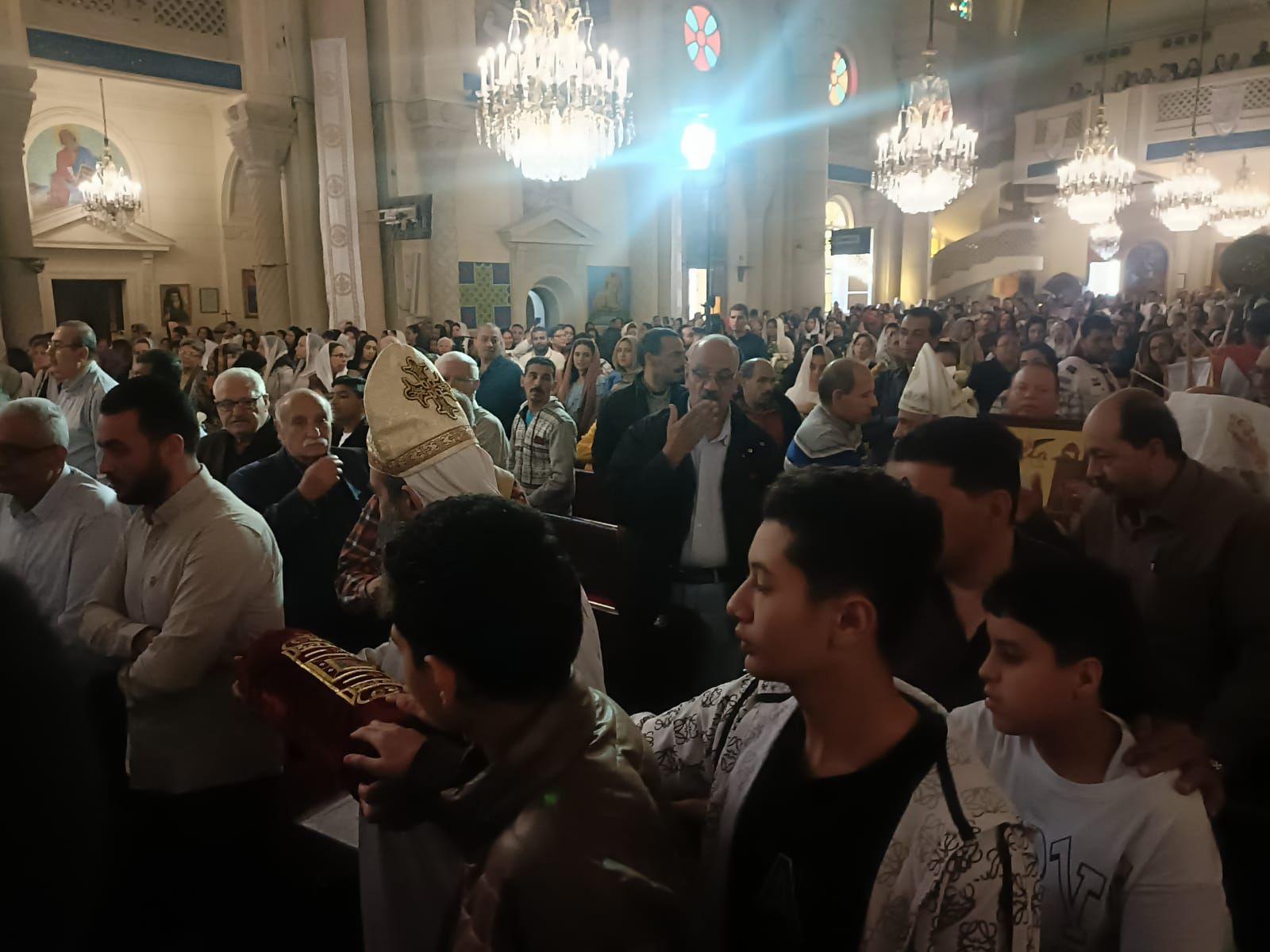 البابا تواضروس يصلى قداسا إلهيا بالكاتدرائية المرقسية بالإسكندرية (3) البابا تواضروس يصلى قداسا إلهيا بالكاتدرائية المرقسية بالإسكندرية (3)