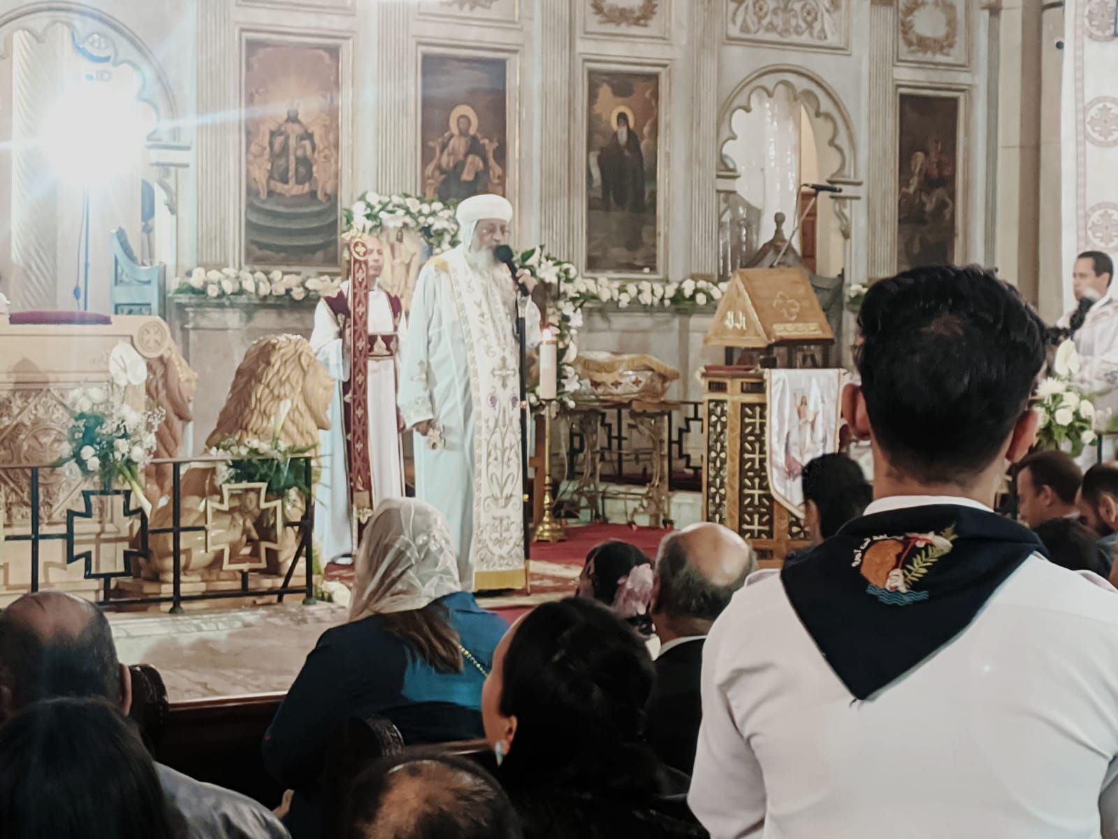 البابا تواضروس يصلى قداسا إلهيا بالكاتدرائية المرقسية بالإسكندرية (1)