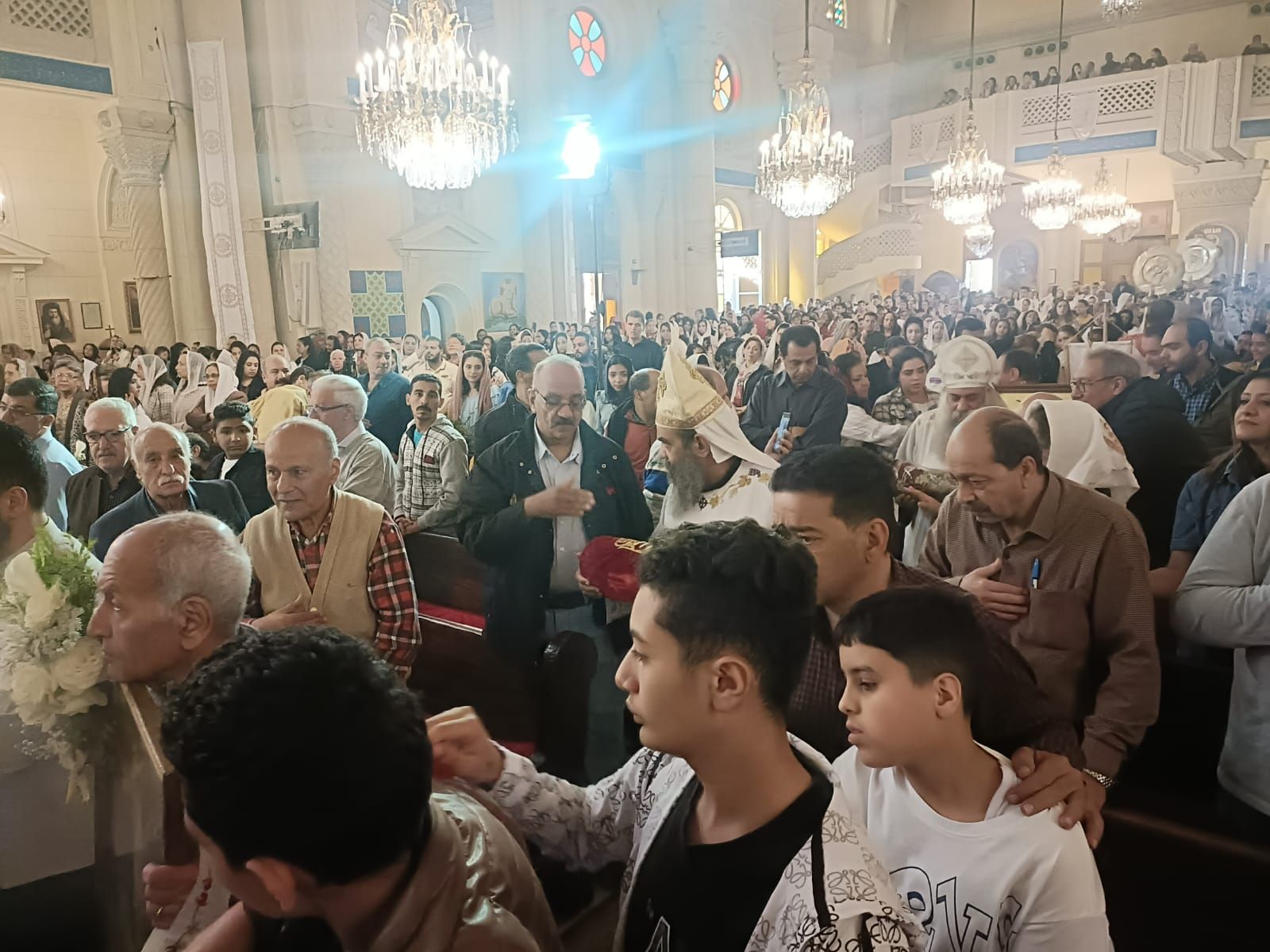 البابا تواضروس يصلى قداسا إلهيا بالكاتدرائية المرقسية بالإسكندرية (2) البابا تواضروس يصلى قداسا إلهيا بالكاتدرائية المرقسية بالإسكندرية (2)