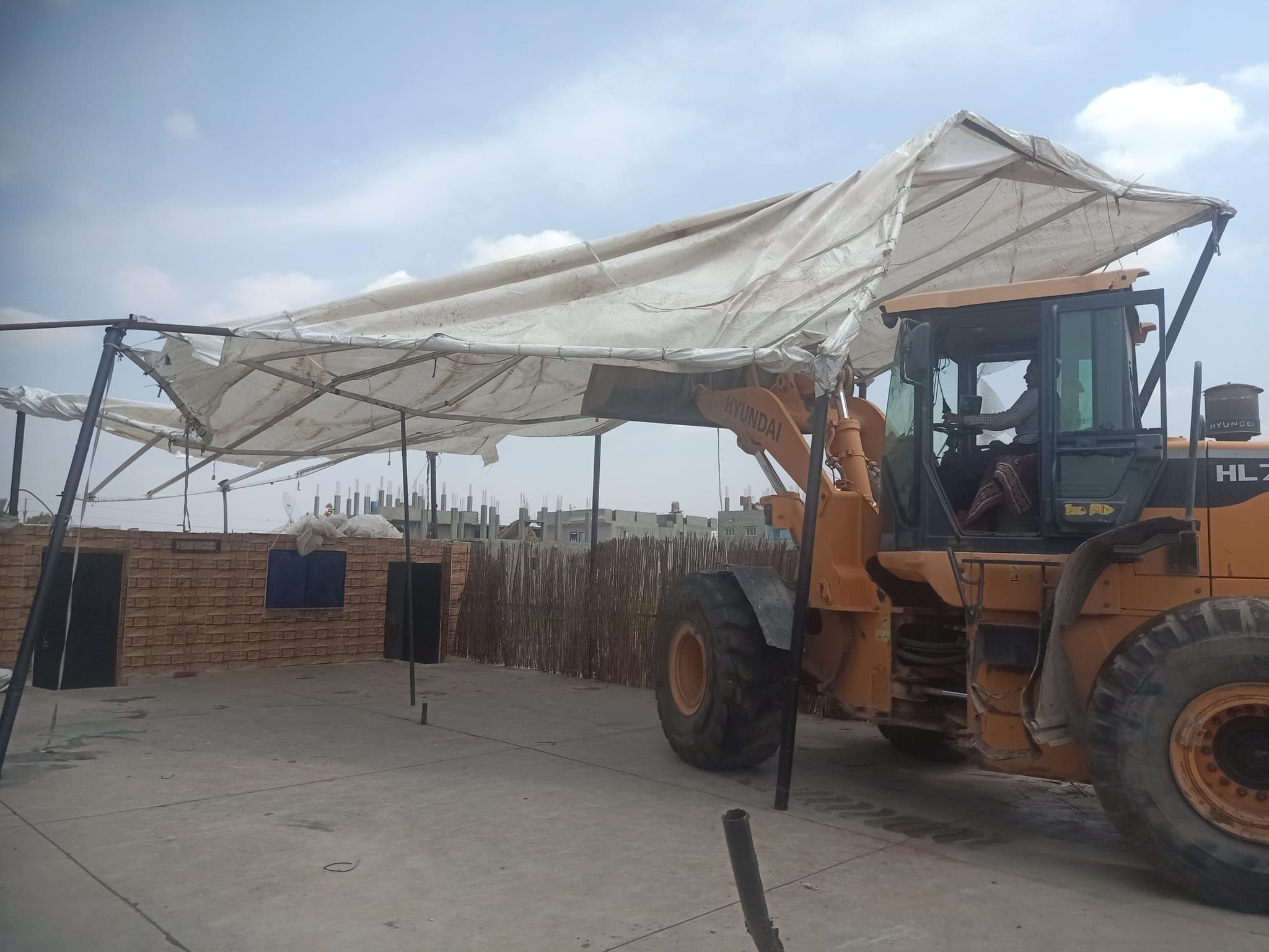 جانب من ازالة التعديات جانب من ازالة التعديات