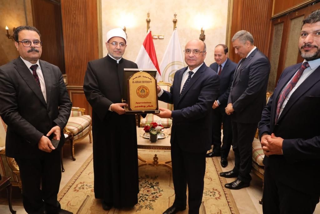 بروتوكول تعاون بين وزارة العدل وجامعة الأزهر (2) بروتوكول تعاون بين وزارة العدل وجامعة الأزهر (2)