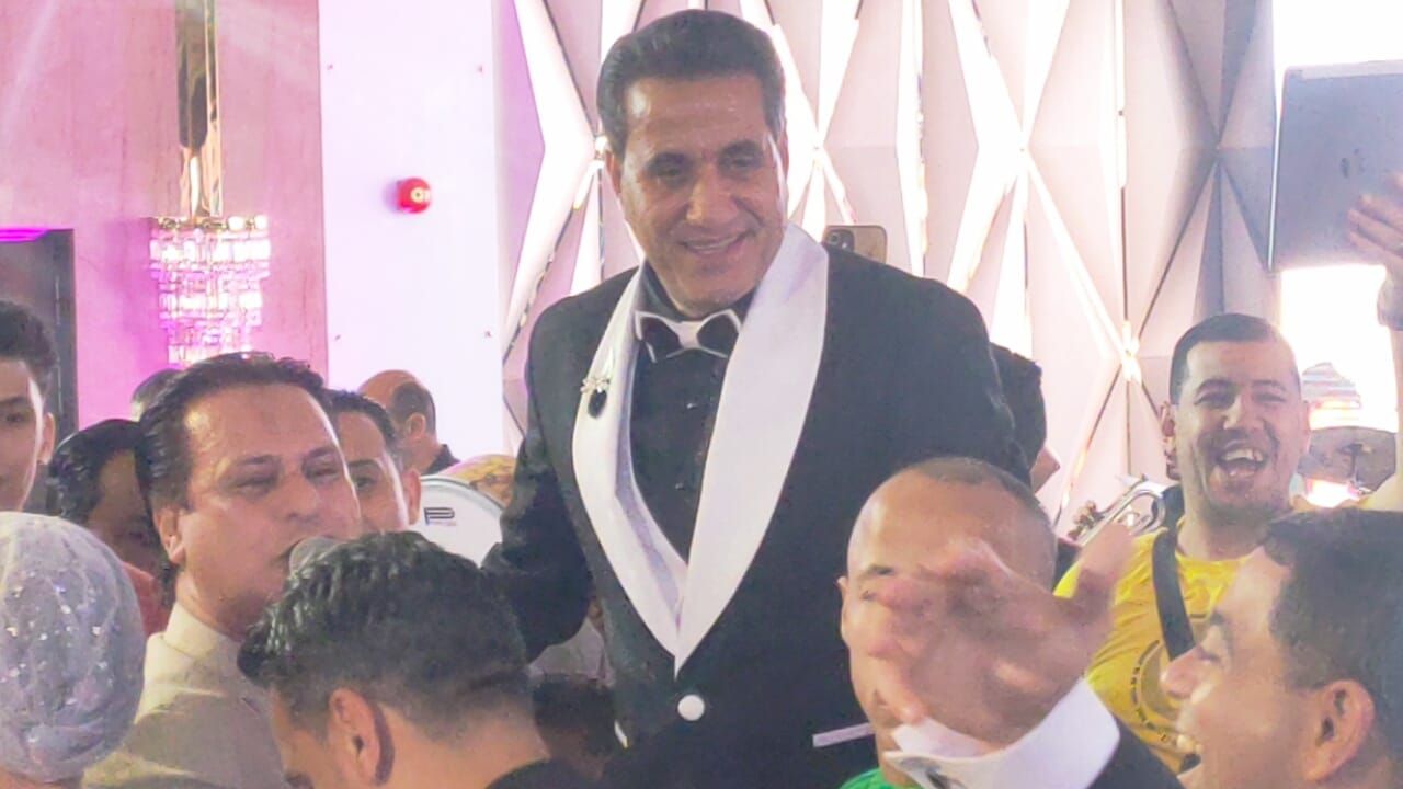 احمد شيبة يحتفل بزفاف نجله محمود بالإسكندرية (2) احمد شيبة يحتفل بزفاف نجله محمود بالإسكندرية (2)