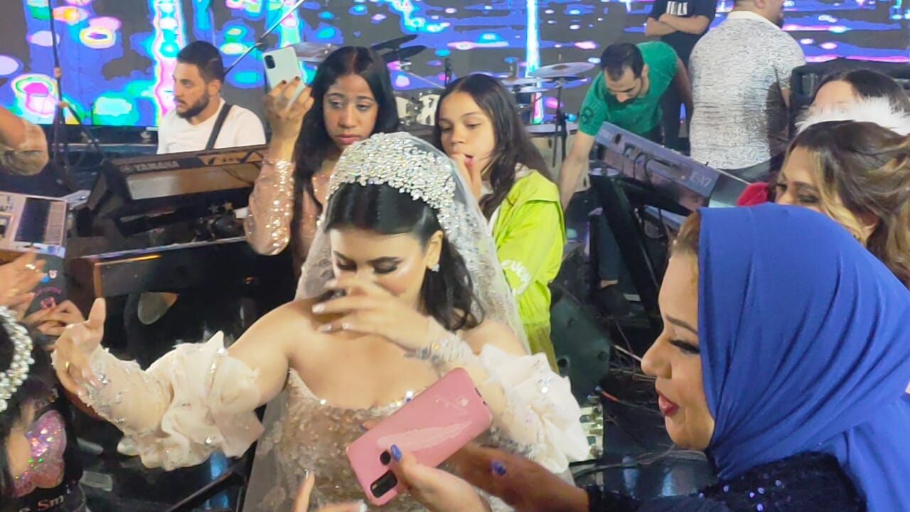 احمد شيبة يحتفل بزفاف نجله محمود بالإسكندرية (4) احمد شيبة يحتفل بزفاف نجله محمود بالإسكندرية (4)