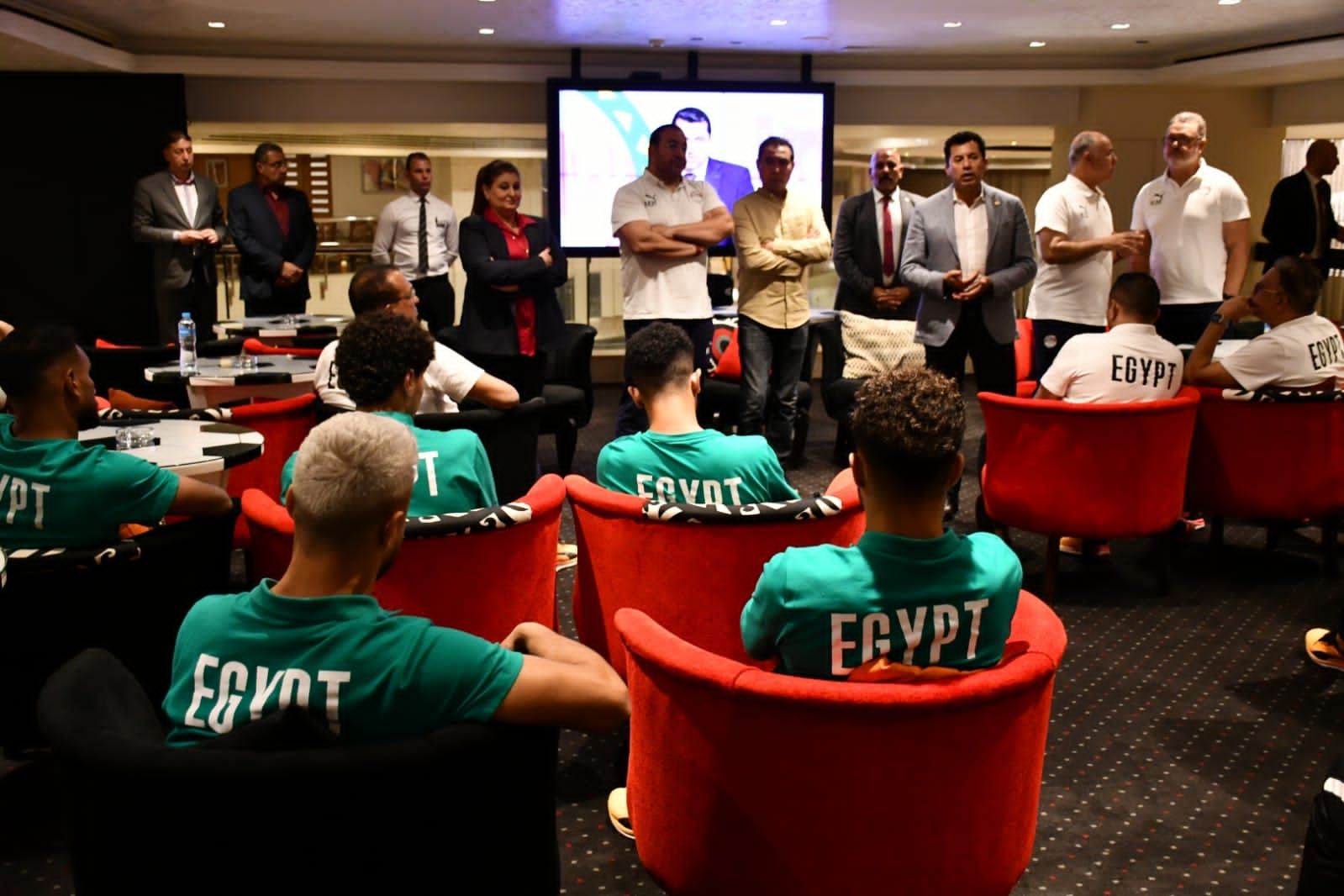 وزير الرياضة يهنئ المنتخب الأوليمبى لتأهله إلى أوليمبياد باريس والصعود لنهائى أمم أفريقيا (1) وزير الرياضة يهنئ المنتخب الأوليمبى لتأهله إلى أوليمبياد باريس والصعود لنهائى أمم أفريقيا (1)