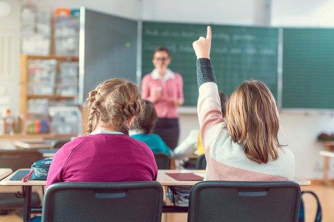 أبراج تجيد القراءة وتعشق المدرسة أبراج تجيد القراءة وتعشق المدرسة