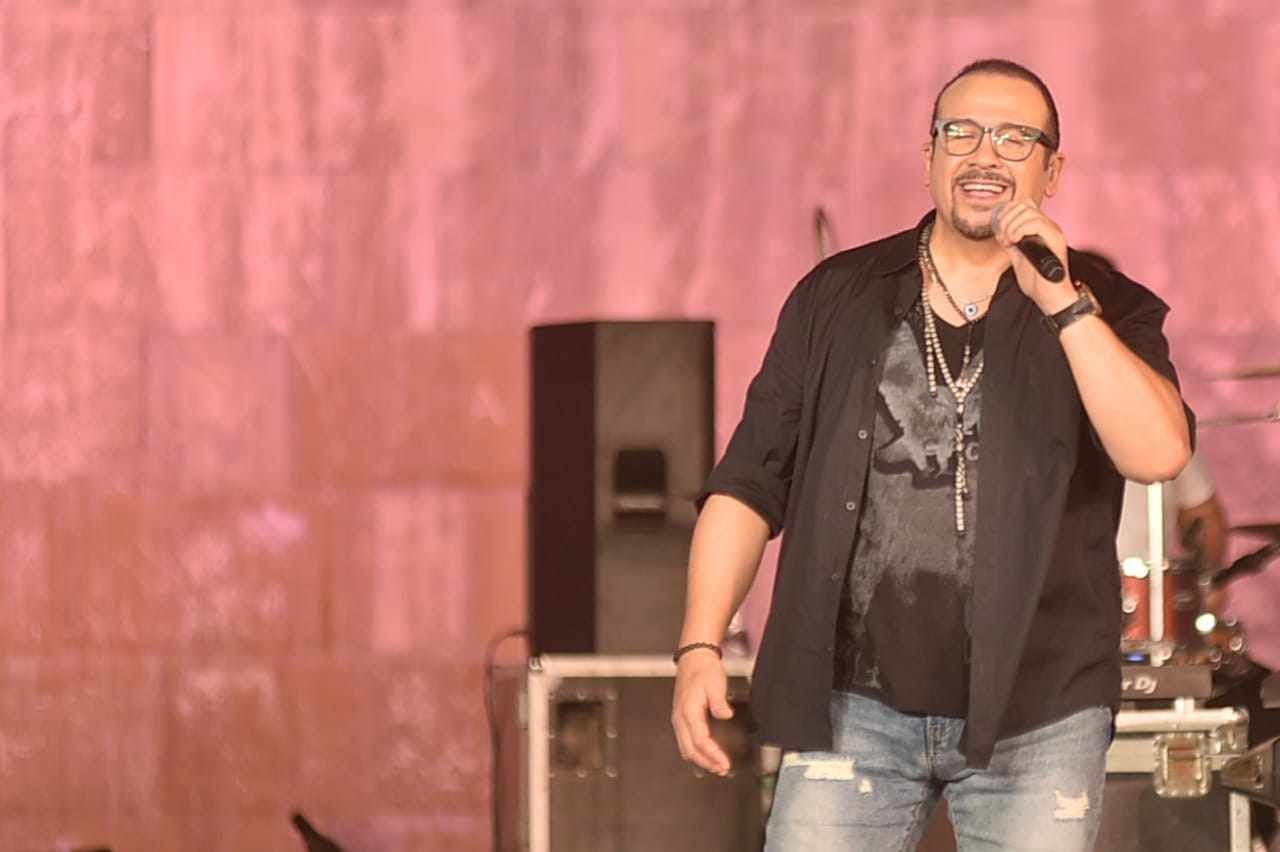 هشام عباس هشام عباس