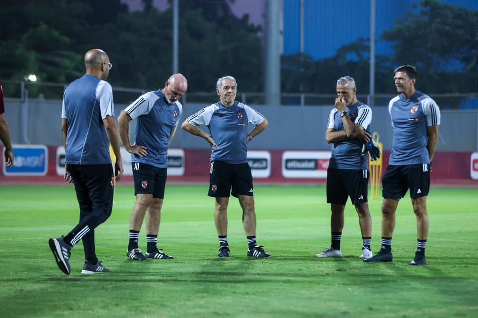 مران الأهلي (15) مران الأهلي (15)