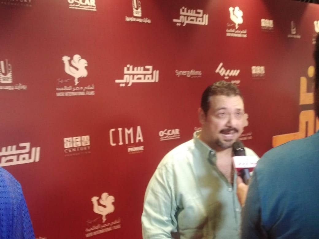 أبطال فيلم حسن المصري يحتفلون بالعرض الخاص في إحدى سينمات أكتوبر (1) أبطال فيلم حسن المصري يحتفلون بالعرض الخاص في إحدى سينمات أكتوبر (1)