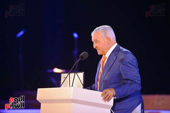 تحتفل بتتويج مصر أول دولة فى العالم تقضى على فيروس سى (18) تحتفل بتتويج مصر أول دولة فى العالم تقضى على فيروس سى (18)