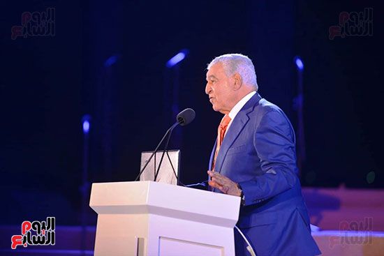 تحتفل بتتويج مصر أول دولة فى العالم تقضى على فيروس سى (20) تحتفل بتتويج مصر أول دولة فى العالم تقضى على فيروس سى (20)