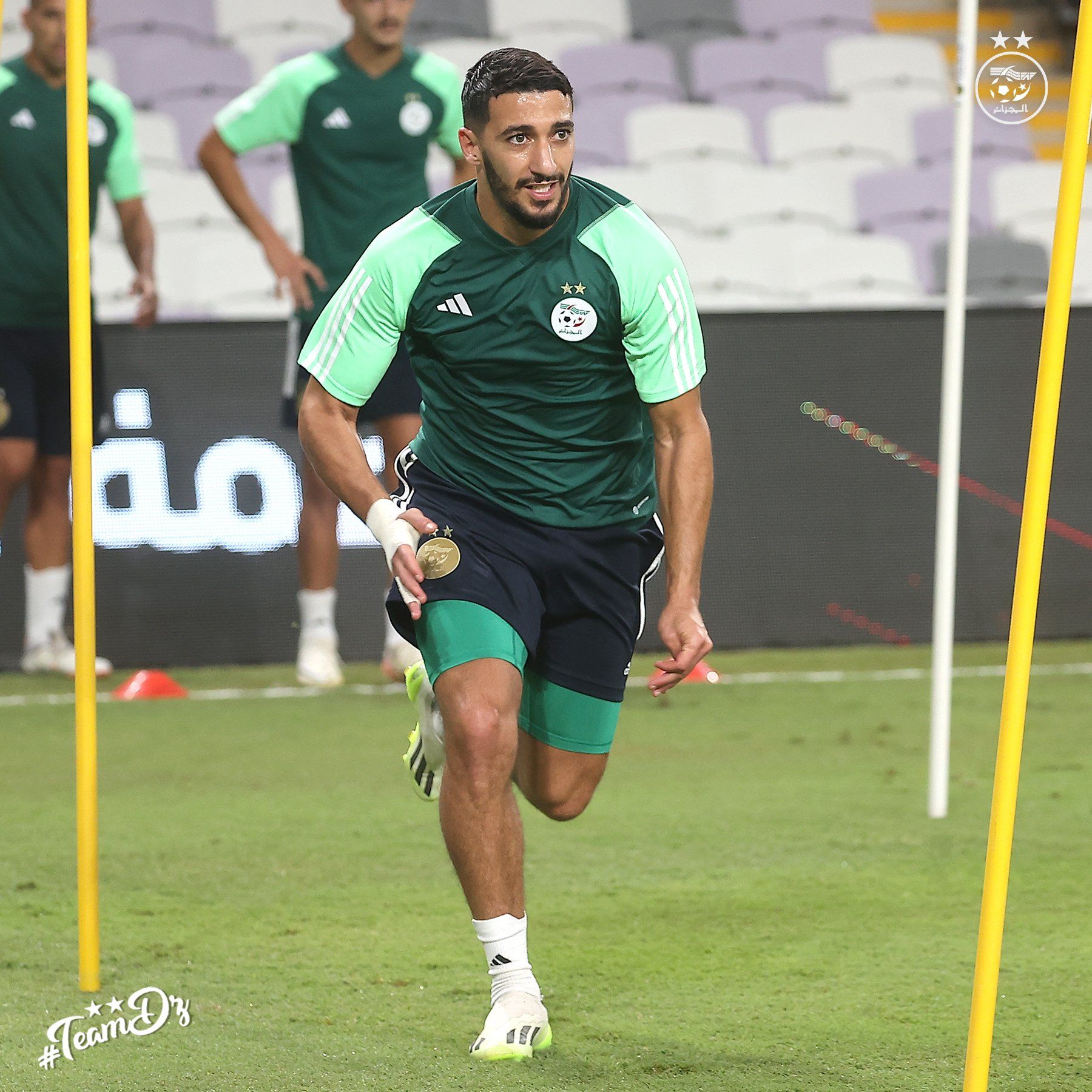 منتخب الجزائر (5) منتخب الجزائر (5)