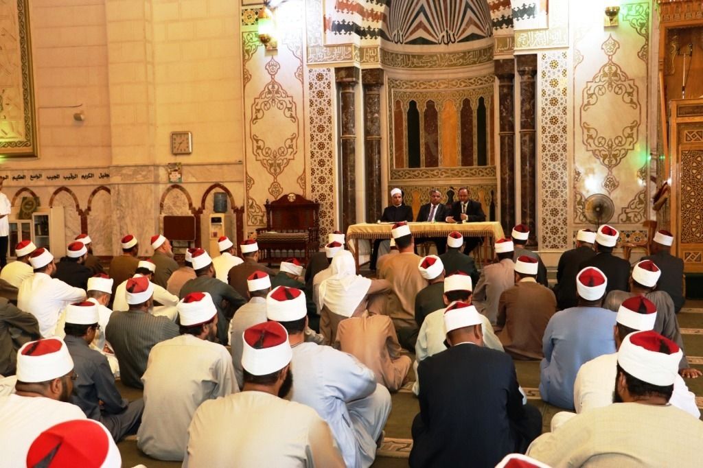 الأئمة الأئمة