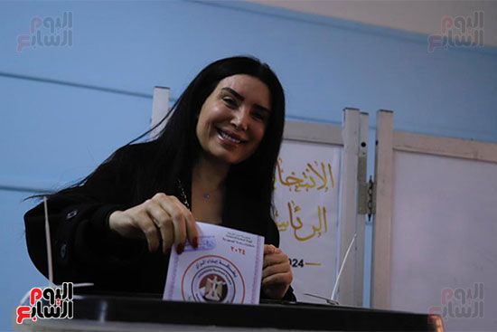 عبير صبيرى (7) عبير صبيرى (7)