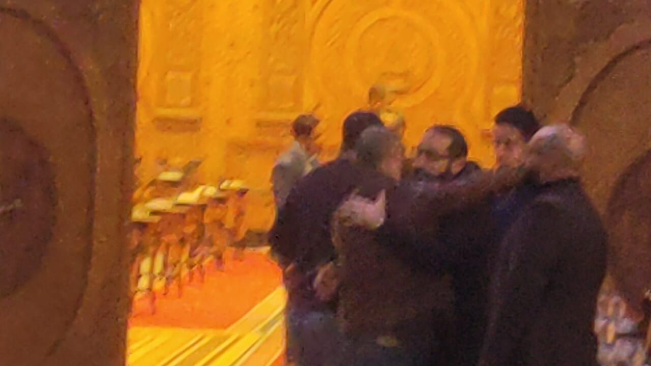 عزاء شقيق احمد حلمي (2) عزاء شقيق احمد حلمي (2)