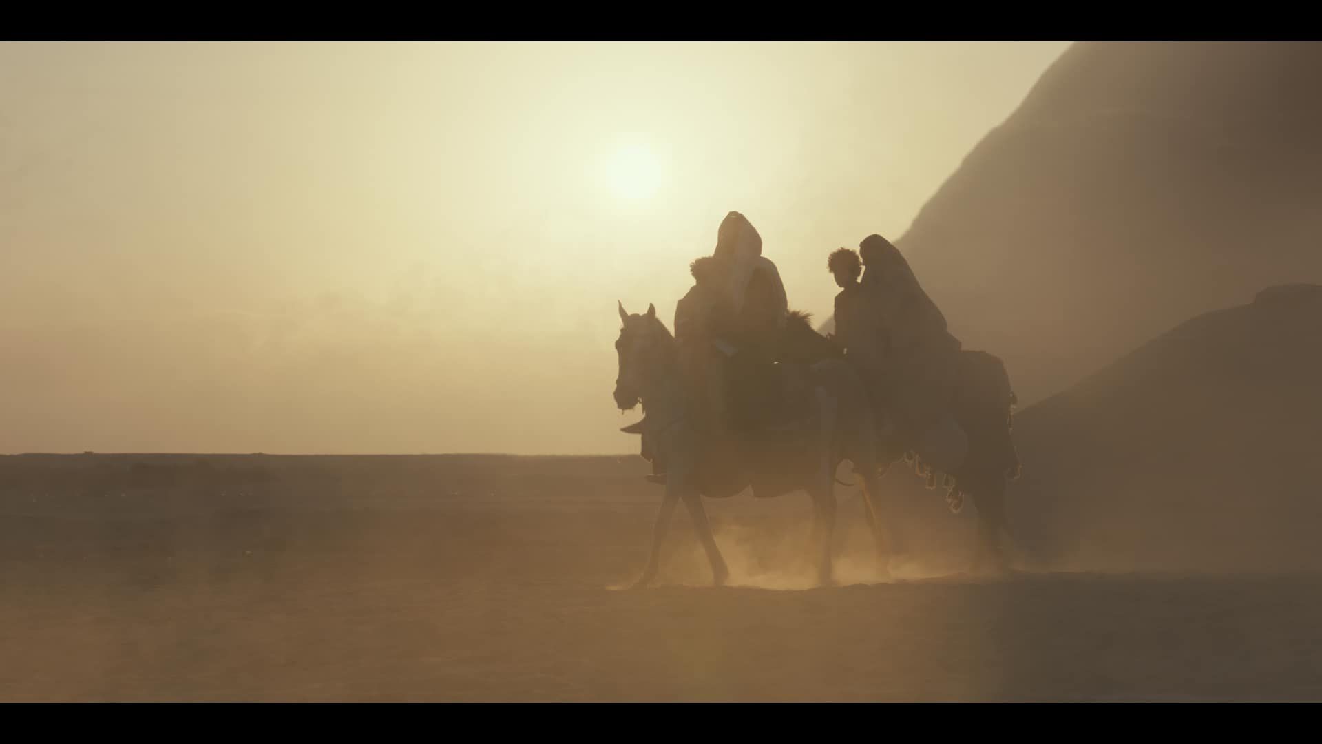 كريم عبد العزيز وميرنا نور الدين كريم عبد العزيز وميرنا نور الدين