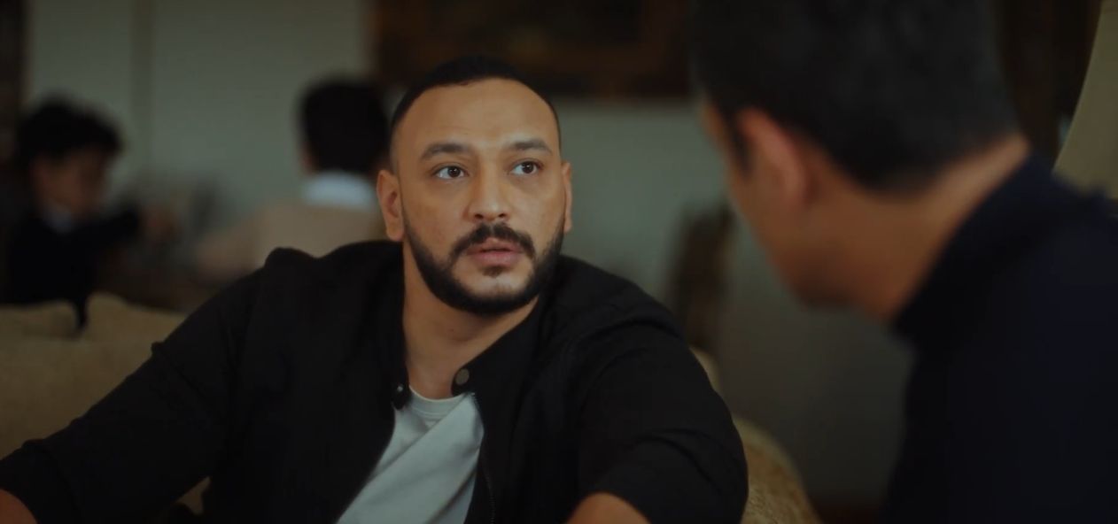 احمد خالد صالح في دور حسن شقيق مروان احمد خالد صالح في دور حسن شقيق مروان