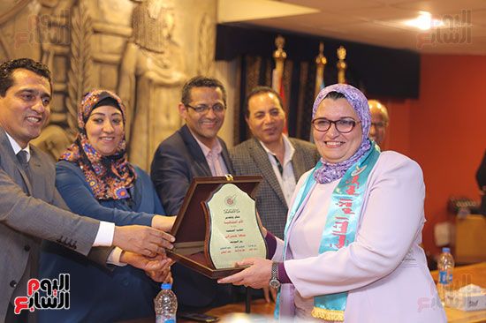 احتفالية عيد الام بنقابة الصحفيين (11) احتفالية عيد الام بنقابة الصحفيين (11)