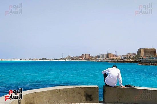 تامل الطبيعة وواجهة مدينة مطروح من داخل البحر تامل الطبيعة وواجهة مدينة مطروح من داخل البحر