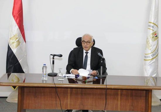 الدكتور رضا حجازى وزير التربية والتعليم والتعليم الفنى (3) الدكتور رضا حجازى وزير التربية والتعليم والتعليم الفنى (3)