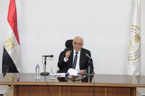 الدكتور رضا حجازى وزير التربية والتعليم والتعليم الفنى (1) الدكتور رضا حجازى وزير التربية والتعليم والتعليم الفنى (1)