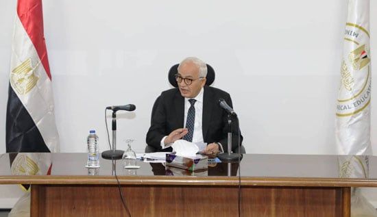 الدكتور رضا حجازى وزير التربية والتعليم والتعليم الفنى (2) الدكتور رضا حجازى وزير التربية والتعليم والتعليم الفنى (2)