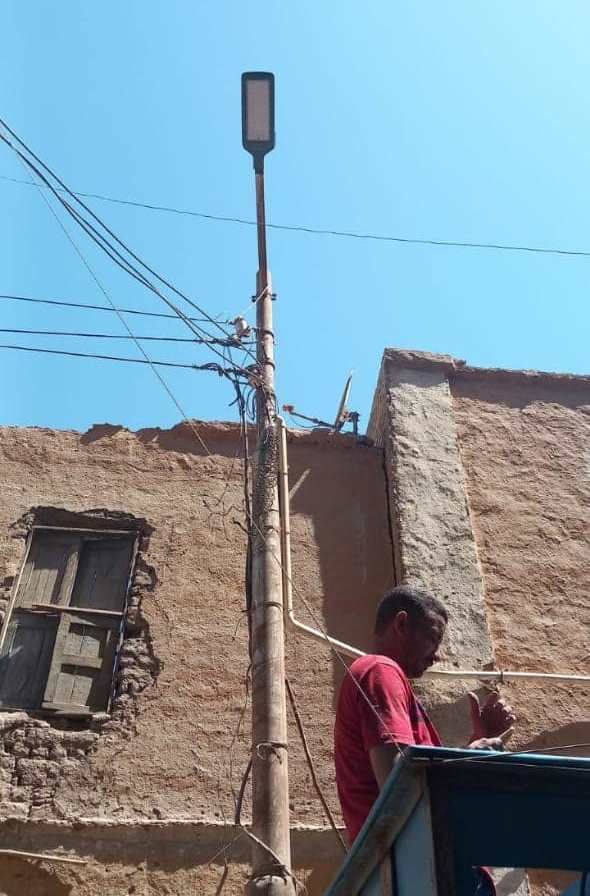 تجديد أعمدة الإنارة بالأقصر تجديد أعمدة الإنارة بالأقصر