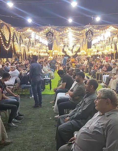 تواجد عدد كبير من الاهالي بالسرادق تواجد عدد كبير من الاهالي بالسرادق