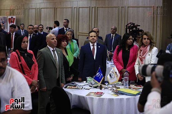 مؤتمر ريادة الأعمال والاستثمار العربى يبدأ بالسلام الوطنى مؤتمر ريادة الأعمال والاستثمار العربى يبدأ بالسلام الوطنى