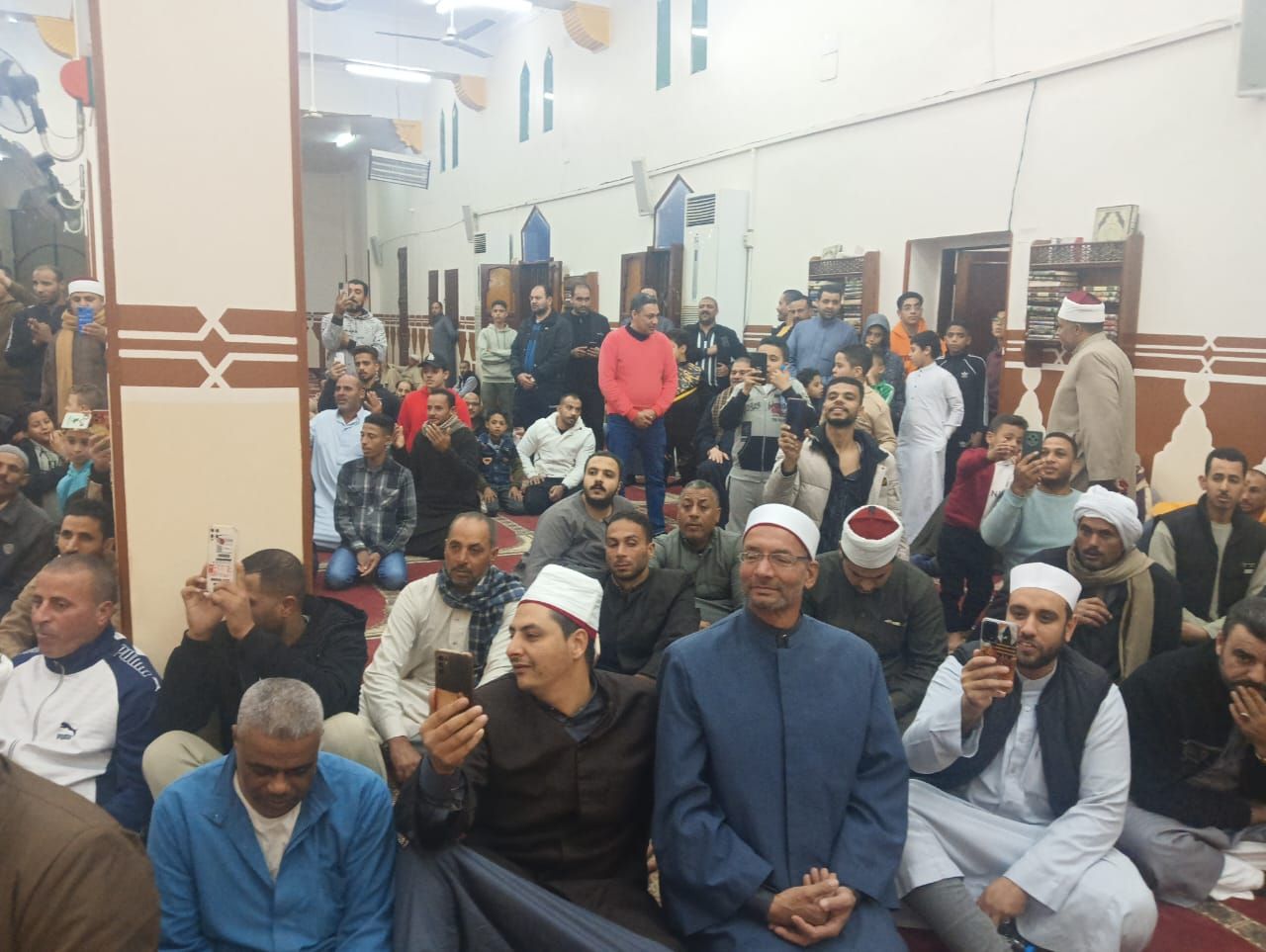 جانب من الأئمة جانب من الأئمة