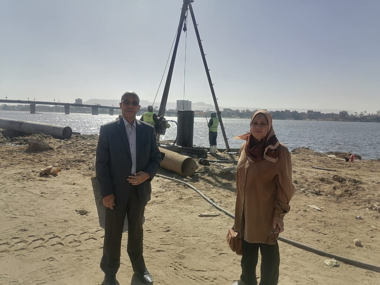 مسئولي حماية النيل بالأقصر يتابعون مجرى نهر النيل بالجنوب مسئولي حماية النيل بالأقصر يتابعون مجرى نهر النيل بالجنوب