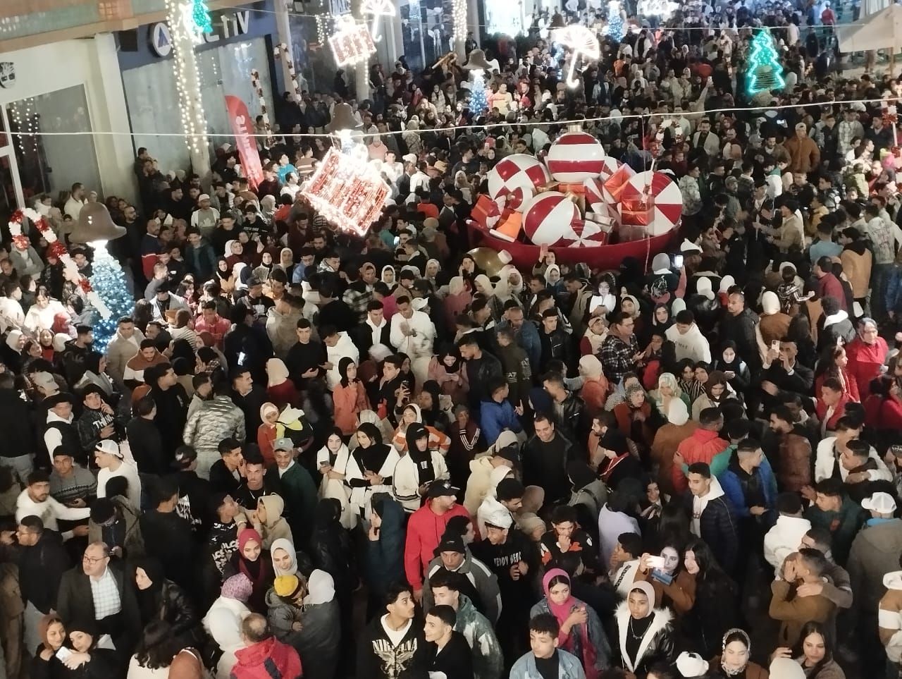 الاحتفال بالعام الجديد الاحتفال بالعام الجديد