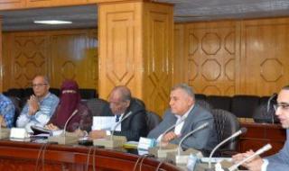 نائب محافظ الإسماعيلية يتابع منظومة التقنين والتصالح وتراخيص المحال.. تفاصيل