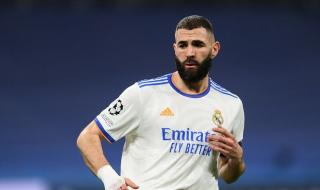 اتحاد جدة يوافق على طلبات بنزيما
