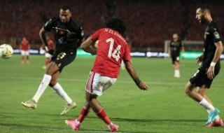 ذهاب نهائي أفريقيا .. الأهلي يتقدم على الوداد بهدف نظيف في الشوط الأول