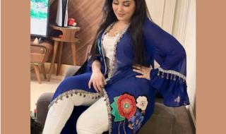 زوجة بدر بانون تعلن صراحة تشجيع هذا الفريق في نهائي أبطال أفريقيا، وتوجه رسالة للأهلاويةالأربعاء 07/يونيو/2023 - 02:27 ص
الأهلي ضد الوداد الرياضي ، أعلنت المغربية غزلان زوجة نجم الأهلي السابق بدر بانون، تشجيع النادي الأهلي أمام الوداد المغربي في اللقاء المرتقب الأحد المقبل على ملعب محمد الخامس بالدار البيضاء بالمغرب