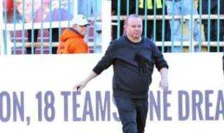 شوقى غريب يعالج الأخطاء الدفاعية فى المقاولون قبل مواجهة الاتحاد