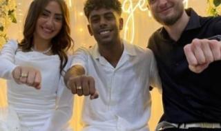 عفروتو يحتفل بخطوبته في حضور مروان موسيالجمعة 08/سبتمبر/2023 - 10:08 م
احتفل مطرب الراب الشاب عفروتو بخطبته، وذلك بحضور صديقه مطرب الراب مروان موسى، الذي حرص على تهنئته بالخطوبة. في هذا السياق، هنأ مروان موسى عفروتو بمناسبة خطبته، وذلك بنشر صورة معه من حفل الخطوبة عبر ستوري حسابه بموقع إنستجرام مع تعليق: ألف مبروك يا أخويا. من ناحية آخري،كان عفروتو ، أعلن مؤخرا استعداده