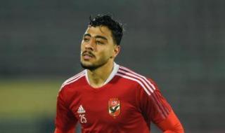 كولر يجهز أكرم توفيق نفسياً قبل المشاركة فى مباريات الأهلى