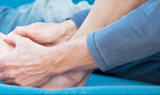 قد تسبب الشلل، تعرف على أعراض التهاب الأعصاب الطرفيةالجمعة 29/سبتمبر/2023 - 07:03 م
يشير التهاب الاعصاب الطرفية إلى أي حالة تؤثر على الأعصاب خارج الدماغ أو الحبل الشوكي، ويمكن أن يحدث هذا لعدة أسباب منها الصدمة او العدوى او الحالات الموروثة